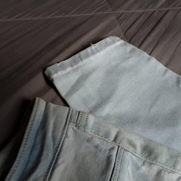 New Light Wash Ultra Stretch Skinny Jeans - Picture 5 of 10